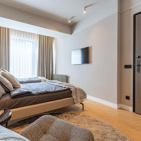 Monciak Elegance - Opera By Oneapartments-3